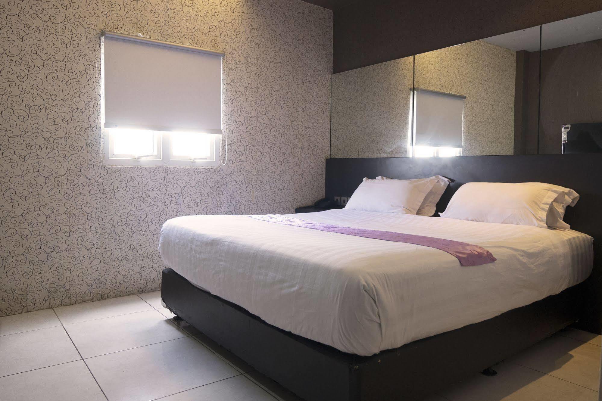 Hotel Candi Medan